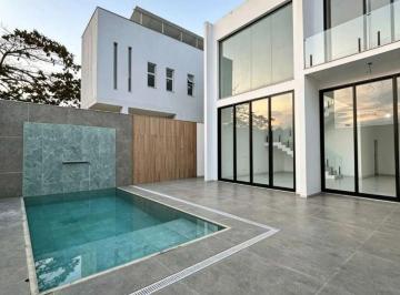 Casa de 5 quartos, Macaé · VENDO CASA ESPETACULAR COM 5 SUÍTES E PISCINA NA LAGOA EM MACAÉ