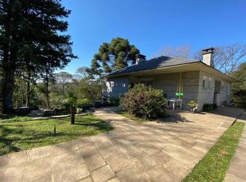 Casa · 2490m² · 5 Quartos · 1 Vaga · Casa a venda em Gramado