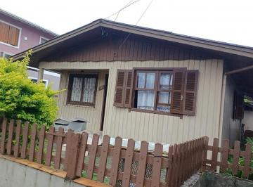Casa · 216m² · 2 Quartos · 3 Vagas · Casa a venda em Canela.