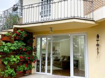 Casa · 321m² · 5 Quartos · 2 Vagas · CASA EM CANELA