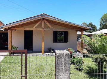 Casa · 3 Quartos · 1 Vaga · Casa a venda em Canela.
