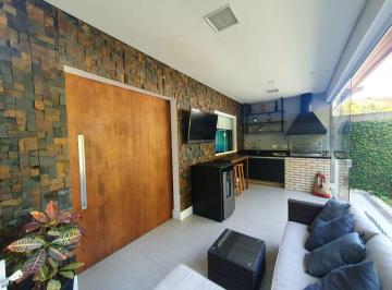 Casa de 3 quartos, Guarulhos · Sobrado todo reformado, com amplo quintal p/piscina