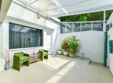Casa · 264m² · 4 Quartos · 3 Vagas · Casa de Luxo em Indianópolis de 4 Quartos com 3 Vagas - 264m² à Venda.