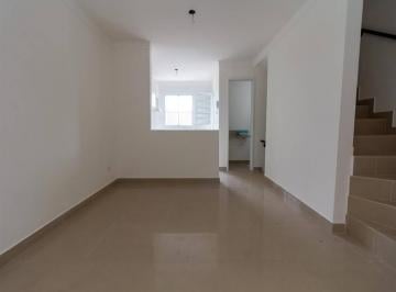 Casa · 108m² · 2 Quartos · 2 Vagas · Casa de condomínio à venda com 108 m², 2 quartos e 2 vagas em Vila Polopoli!