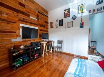 Casa · 160m² · 3 Quartos · 2 Vagas · Casa de Vila em Vila Pompéia com 160 m²!