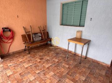 Foto 01 · Casa à venda em Taubaté-SP, Vila São Geraldo: 2 quartos, 1 sala, 1 banheiro, 2 vagas de garagem, 125