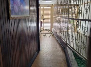 Apartamento de 2 quartos, Nova Friburgo · Apartamento de 100 m² com 2 quartos à venda no Centro de Nova Friburgo