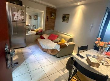 Apartamento de 2 quartos, Guará · QE 40 P. Modas 02 Qtos Coz e area Serv. Separ. Agua e Luz Ind.Prox.Pista Terreno Quitado e escrit!