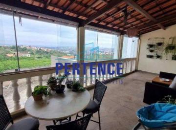 Casa · 218m² · 2 Quartos · Casa à venda - no Jardim Pirineus