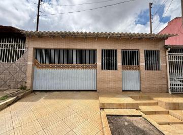 Casa de 3 quartos, Samambaia · Casa 3 quartos c suite na QR 402 Samambaia Norte
