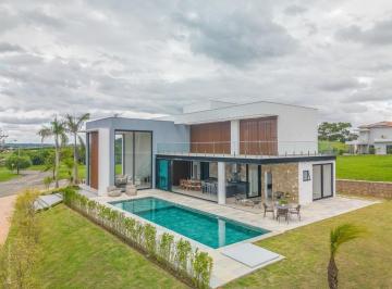 Casa · 420m² · 5 Quartos · 6 Vagas · Sobrado para alugar em Indaiatuba, Jardim Indaiatuba Golf, com 5 suítes, com 420 m²