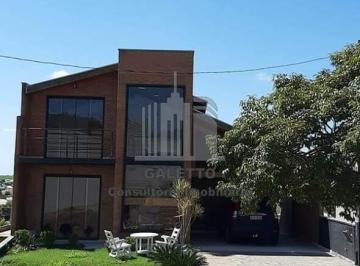 Casa · 202m² · 3 Quartos · 4 Vagas · Casa para venda em CENTRO de 202.15m² com 3 Quartos, 1 Suite e 4 Garagens
