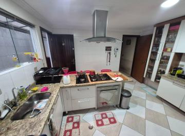 Casa · 320m² · 4 Quartos · 4 Vagas · Sobrado com 4 dormitórios em Osasco