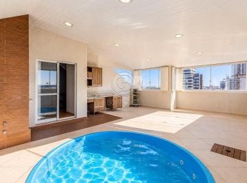 Piscina · Cobertura com piscina e sol