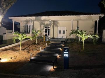 Casa · 322m² · 4 Quartos · 4 Vagas · Maravilhosa casa locação Morada dos Pássaros - 4 dormitórios + 4 vagas