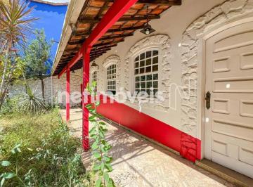 Comercial · 270m² · 2 Vagas · Casa para locação comercial ou residencial no Centro de Contagem
