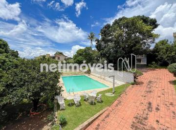 Área externa · Casa de Campo no Santa Amélia| 752m²; | Ideal para Uso Residencial ou Comercial