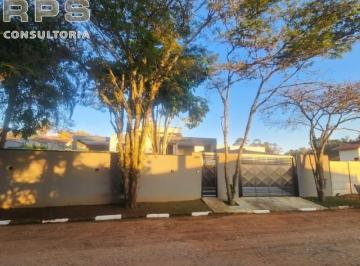 Foto 01 · Casa térrea com  03 suítes  02 salas , Cozinha integrada  ,Lavabo , 06 vagas de garagem ,Jardim ,Qui