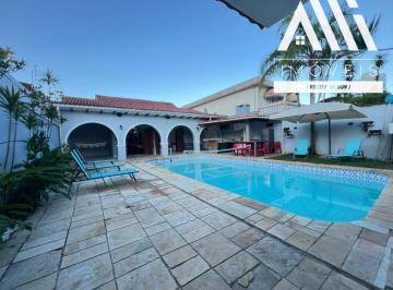 Casa · 190m² · 4 Quartos · 3 Vagas · Espaçosa Casa Isolada 4 Quartos com Piscina na Flórida - Praia Grande