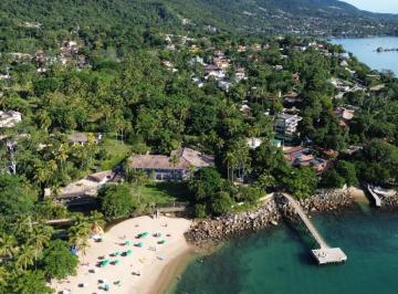 Mansão Colonial, Piscina, 37.422,85m², Acesso direto a Praia da Feiticeira, Ilhabela/SP - Foto [1] · Mansão Colonial, Piscina, 37.422,85m², Acesso direto a Praia da Feiticeira, Ilhabela/SP
