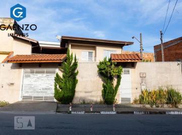Casa · 277m² · 3 Quartos · 7 Vagas · Sobrado Isolado