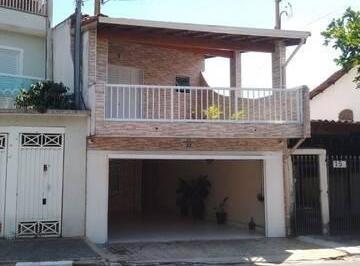 Casa · 275m² · 3 Quartos · 4 Vagas · Sobrado a venda, 3 dormitórios (2 suítes), 4 vagas, Jd das Flores