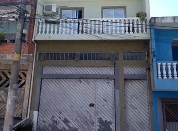 Casa · 250m² · 2 Quartos · 5 Vagas · Imovel para Renda
