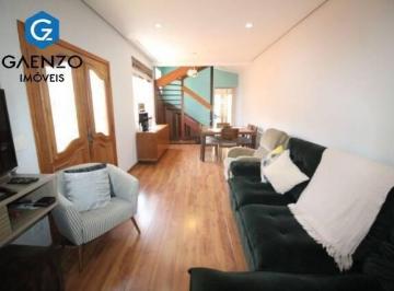 Casa · 174m² · 3 Quartos · 2 Vagas · Sobrado à Venda na Vila Ayrosa Osasco