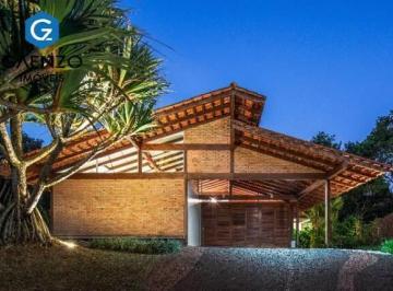 Casa · 274m² · 3 Quartos · 2 Vagas · Casa Condominio Granja Viana