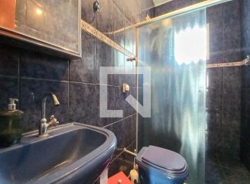 Esta encantadora casa oferece um espaço ideal para famílias que buscam conforto · Casa à Venda - Parque Prado, 3 Quartos, 200 m2