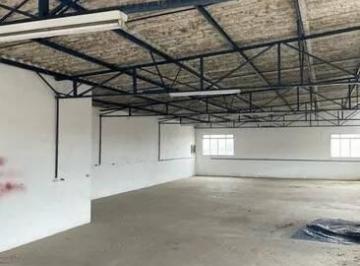 Comercial · 1460m² · 10 Vagas · 2 Galpões a venda