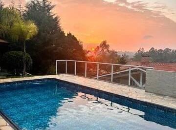 Casa · 315m² · 3 Quartos · 4 Vagas · Casa a venda na Granja Viana