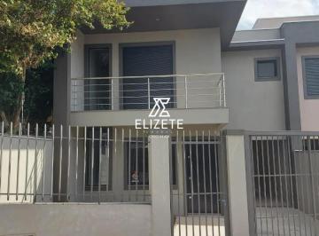 Casa · 103m² · 3 Quartos · 2 Vagas · Sobrado Novo Hamburgo - Pronto para morar, com churrasqueira e lavabo