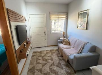 Casa · 37m² · 2 Quartos · 1 Vaga · Casa de 2 quartos, c/ sacada e churrasqueira, vaga em Condomínio Mobiliada na zona Sul de Porto Aleg