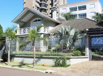 Casa · 277m² · 3 Quartos · 2 Vagas · Casa à venda em Hamburgo Velho, Novo Hamburgo - Churrasqueira, Hidromassagem e Porcelanato