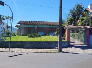Casa · 220m² · 3 Quartos · 2 Vagas · Excelente casa com 3 dormitórios no bairro Imigrante sul em Campo Bom