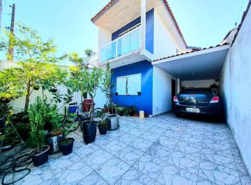 Casa · 144m² · 2 Quartos · 2 Vagas · Sobrado com 2 suítes e edícula no Jardim Veneza