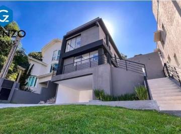 Casa · 280m² · 4 Quartos · 4 Vagas · Casa em Condomínio - Alphaville
