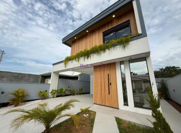 Casa · 138m² · 3 Quartos · 2 Vagas · Belíssima casa 138m2 e 3 suítes - Forquilhas, São José