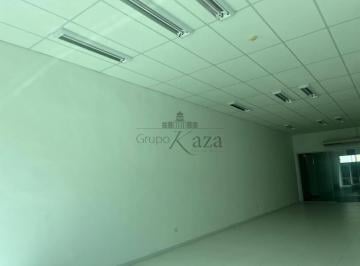 Comercial · 84m² · Oportunidade - Sala Comercial - Galeria Esplanada - Jardim Esplanada - 84m².