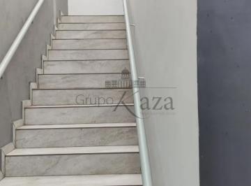 Comercial · 120m² · Oportunidade - Conjunto de salas comerciais sobreloja - Centro - Jacareí - 120m².