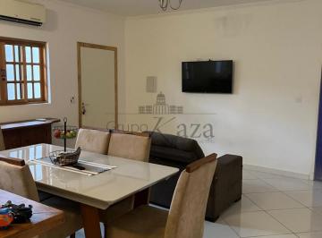 Casa · 100m² · 1 Quarto · 2 Vagas · Casa Térrea em São José dos Campos