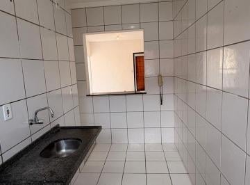 Apartamento de 2 quartos, São Luís · Vendo Apartamento no condomínio Vitré - 3º Andar - Nascente