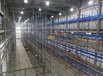 Comercial · 1500m² · Galpão 1500m² no Bairro das Indústrias para Alugar