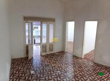 Casa · 110m² · 3 Quartos · 1 Vaga · Casa 110m² 3 quartos sendo 1 suíte em Jaguaribe para Alugar