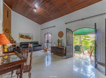 6f593729-d2a6-4f7e-ad2f-3a022f369cca · Elegante casa para venda em Jardim Chapadão com 3 quartos, sendo 3 suítes, 293m²