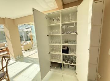 0f1475c6-8076-459e-b0e4-fb8b8339f028 · Casa no condomínio Casa do Horto para venda com 3 quartos, sendo 3 suítes, 560m²