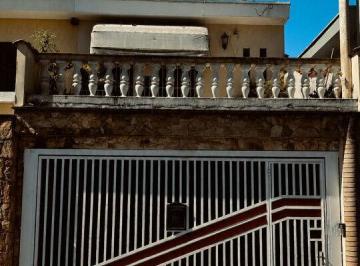 Casa · 150m² · 3 Quartos · 2 Vagas · Sobrado Espaçoso com 3 Dormitórios, 2 Suítes, Terraço Privativo e Área Gourmet no Parque da Mooca