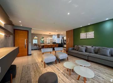 Apartamento · 118m² · 4 Quartos · 1 Vaga · Lindo apartamento reformado - 4 Quartos - SQS 208 - Asa Sul