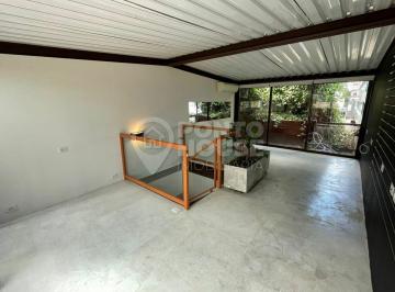 Casa · 114m² · 2 Quartos · 1 Vaga · Charmosa casa de vila para venda no Jardim Paulista